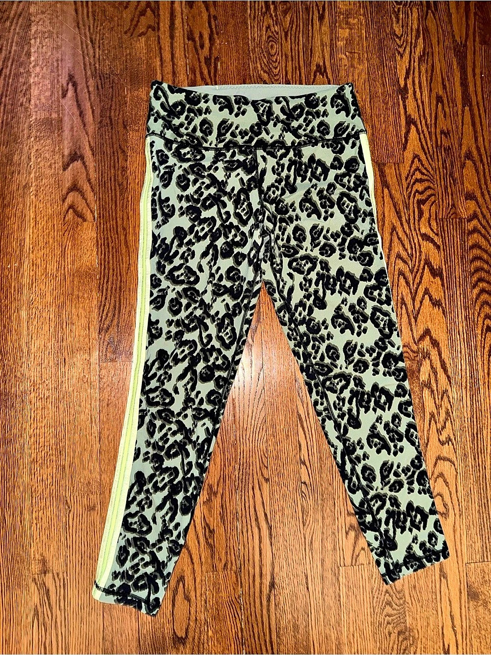 Victoria's Secret Leopard Print Athletic Leggings